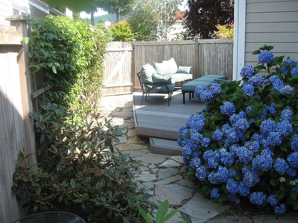 2nd image of 5125 NE 17th St