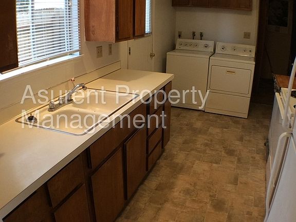 4th image of 188 California St APT 3
