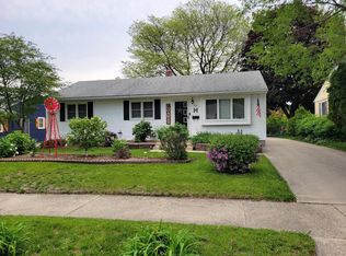 715 James Ct, West Bend, WI 53095