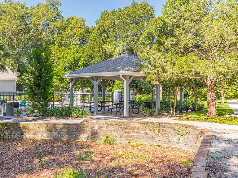 Enclave at Pine Oaks — Photo 15