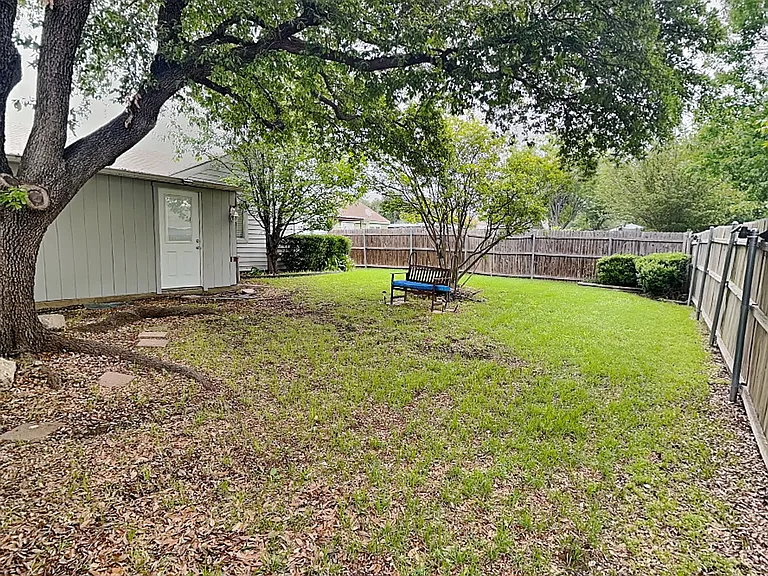3800 Staghorn Cir S — Photo 18