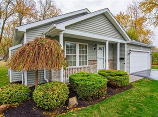 4 Kathleen Ct, Lewiston, NY 14092