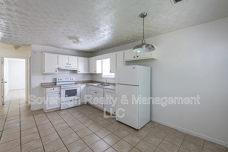 2 bed, 2.0 bath, 1100 sqft, $1,250 — Photo 4