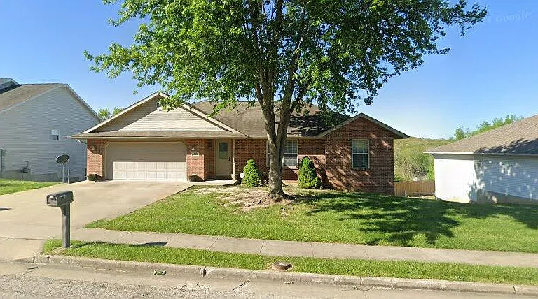 1526 La Hacienda Ct — Photo 1