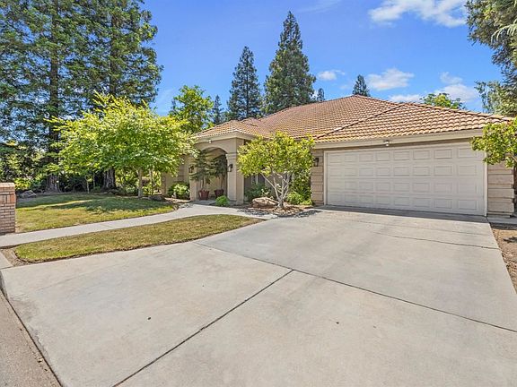 5th image of 9215 N Stoneridge Ln