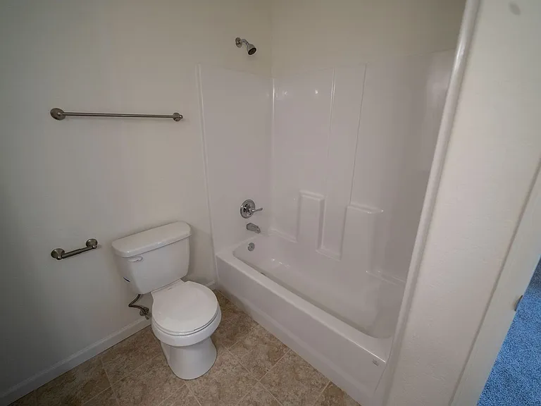 612 Mesa Canyon Ln #G — Photo 12