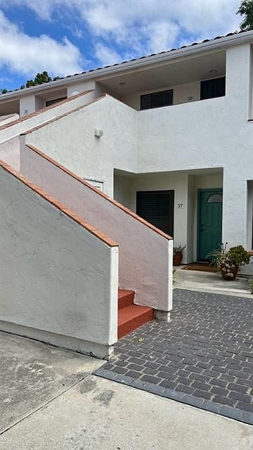 1st image of 16186 Avenida Venusto #38
