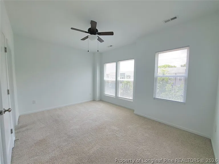 1939 Robin Hill Ln — Photo 17