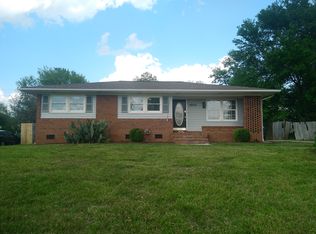 3933 Sudbury Rd, Charlotte, NC 28205