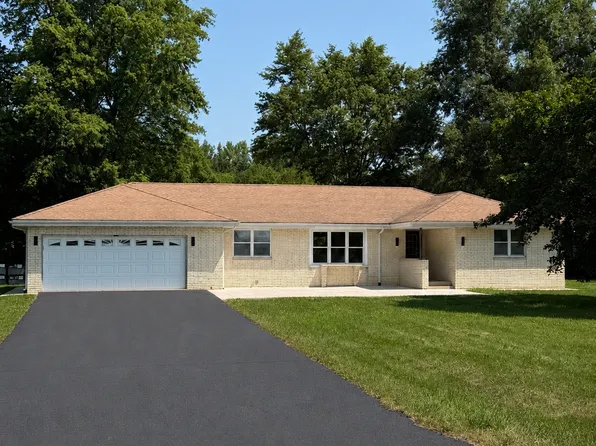 60 W Dupont Rd, Morris, IL 60450