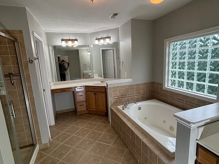 101 Quigley Ct — Photo 34