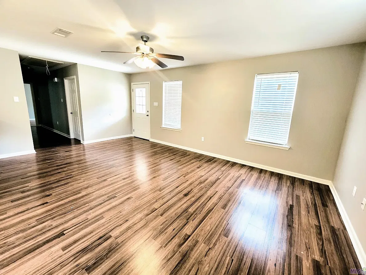 1317 Glenbrook Drive - 1 — Photo 2
