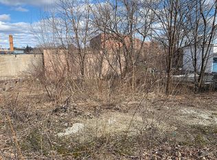 8 Hale St, Fitchburg, MA 01420