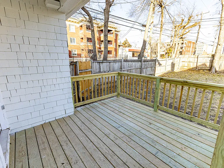 3901 Central St — Photo 14