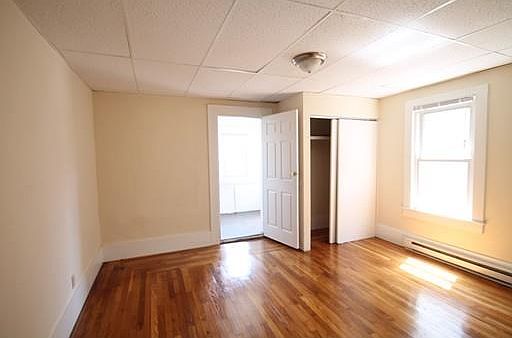 2nd image of 28 Lucretia Ave APT 2L
