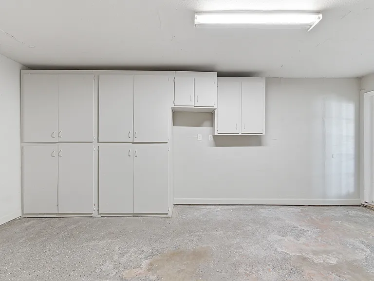 9638 Pine Lake Dr — Photo 37