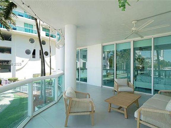 3rd image of 7918 Harbor Island Dr APT 112
