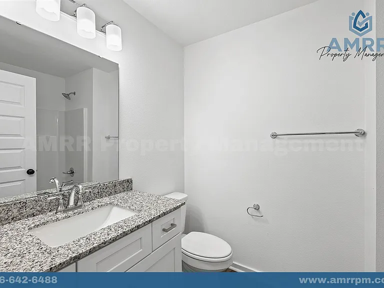 313 Foliage St — Photo 7
