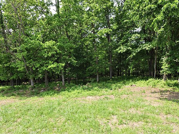 2nd image of 416 Avawam Drive