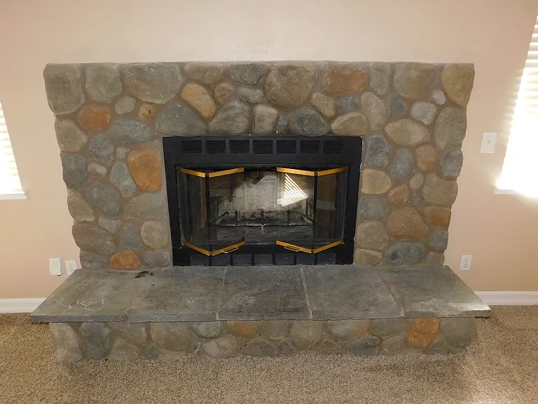742 N Inyo St — Photo 7
