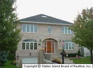 243 Corbin Ave, Staten Island, NY 10308