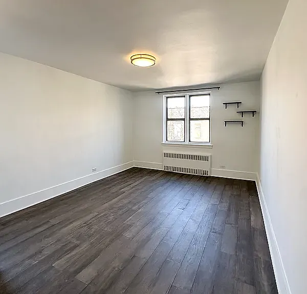 2420 Morris Ave #6A — Photo 7