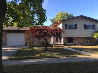 1401 Mercer St, Essexville, MI