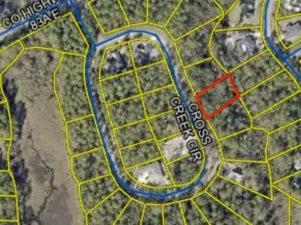 Cross Creek Cir, Freeport, FL 32439