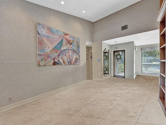 3rd image of 4030 NW 70th Ave