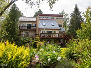 3 Stratford Ln, Monterey, MA 01245