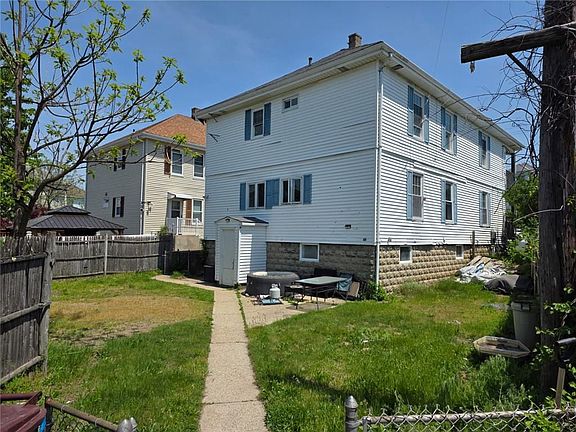 2nd image of 471 Providence St