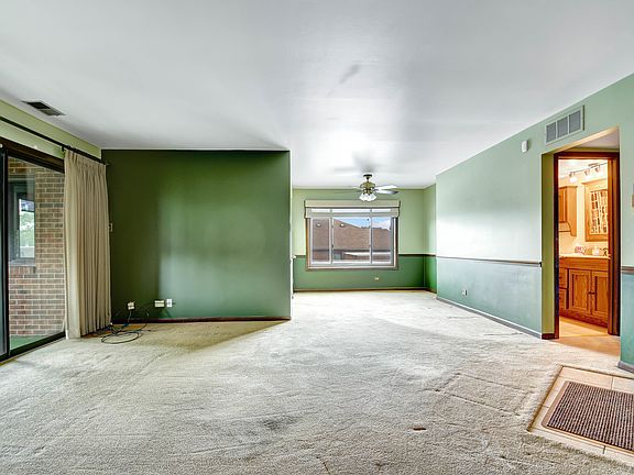 3rd image of 93 Parliament Dr E #93
