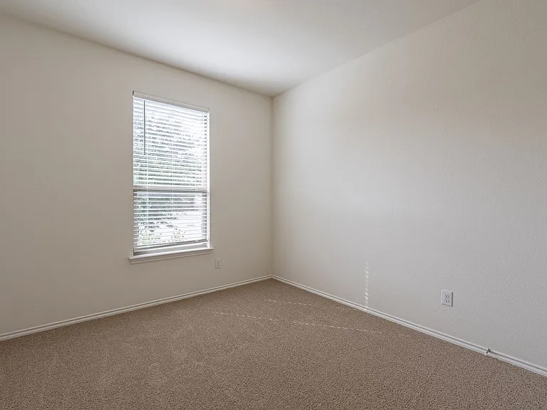637 Landon Samuel Loop — Photo 18