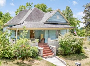 2612 E 17th St, Chattanooga, TN 37404