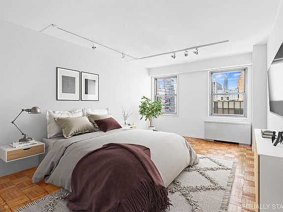 4th image of 400 E 56th St APT 31C
