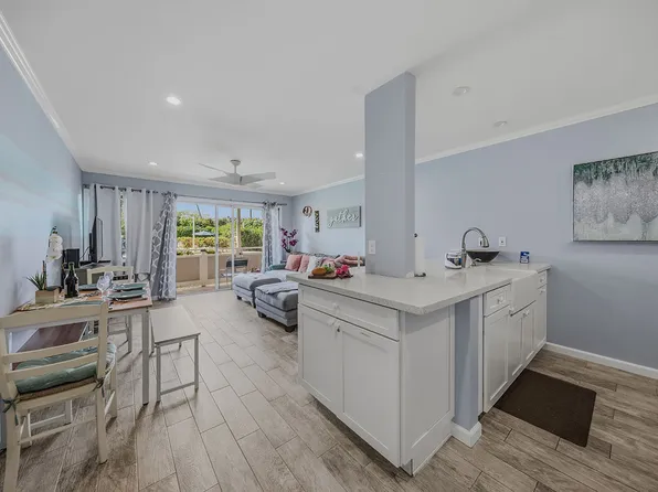 525 Aleka Loop #J2, Kapaa, HI 96746