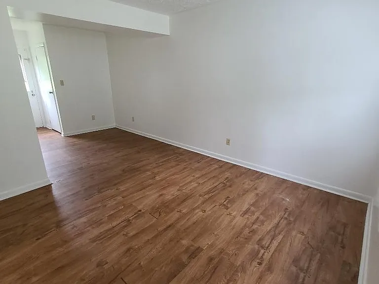 101 Miracle Dr #2 — Photo 2