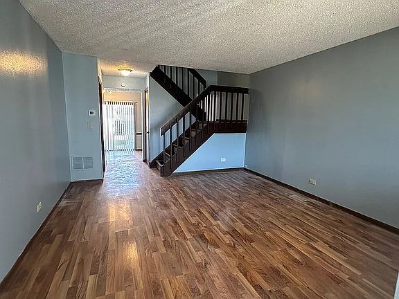 2nd image of 1742 De Forest Ln