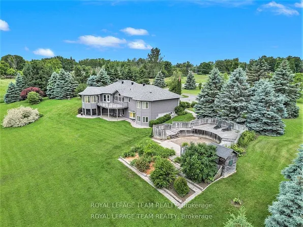 2124 County Road 18 Rd S, North Grenville, ON K0G 1J0