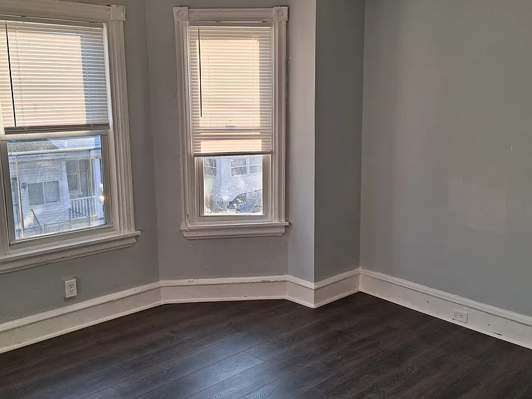 109 W 29th St #2 — Photo 26