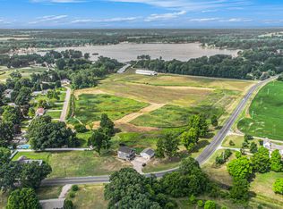 Greenbrier Ter, Decatur, MI 49045