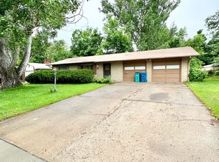 1041 Glenmoor Dr, Fort Collins, CO 80521