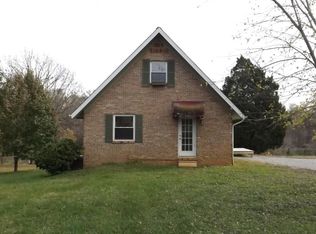 340 Lakeview Dr #8 & 9, Spring City, TN 37381