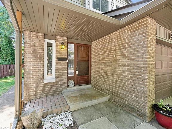 4th image of 46 Cedarwoods Cres #53