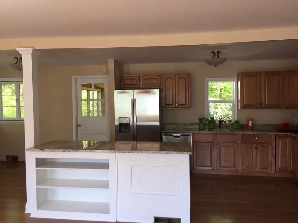 2nd image of 231B Salmon Brook St
