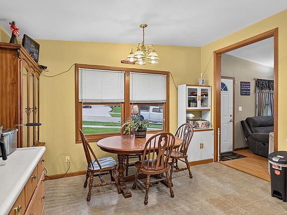 5th image of 2984 16th St