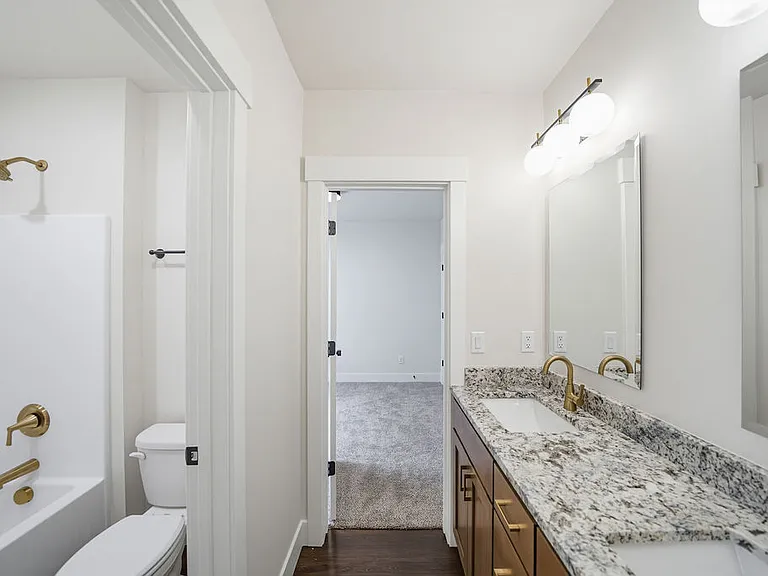 445 E River Ln — Photo 50