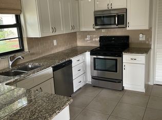 90 Tads Trl, Oldsmar, FL 34677