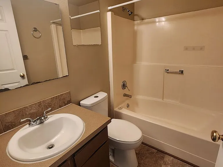 Heather Ridge, 2 Bedrooms, 1 Bathroom Apartments for Rent! — Photo 34