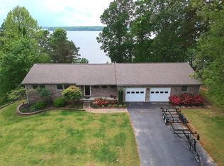 310 Branch Loop Rd, Big Sandy, TN 38221